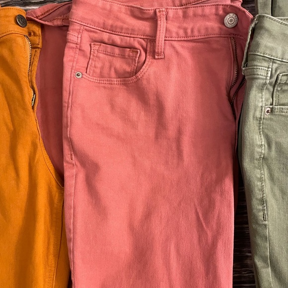 Old navy skinny stretch - Picture 3 of 3